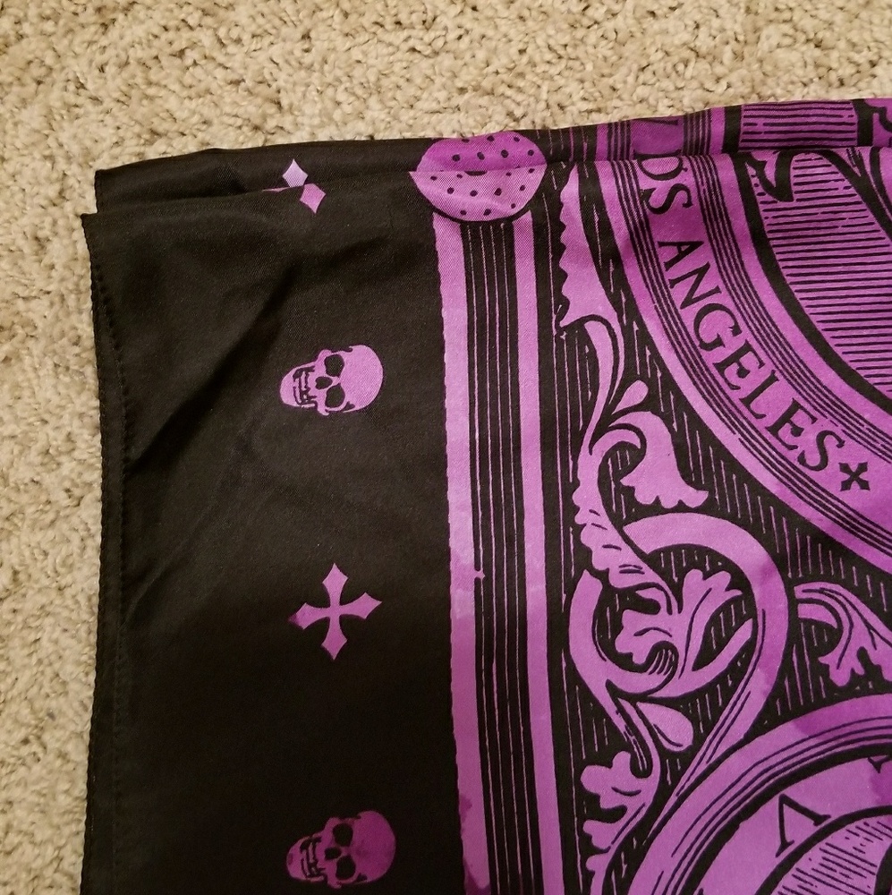 Silk scarf - Picture 2 of 2